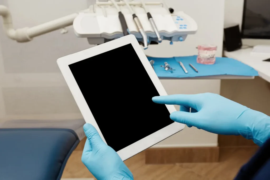 Curso de Odontología Restauradora Basados en Nuevas Tecnologías 3