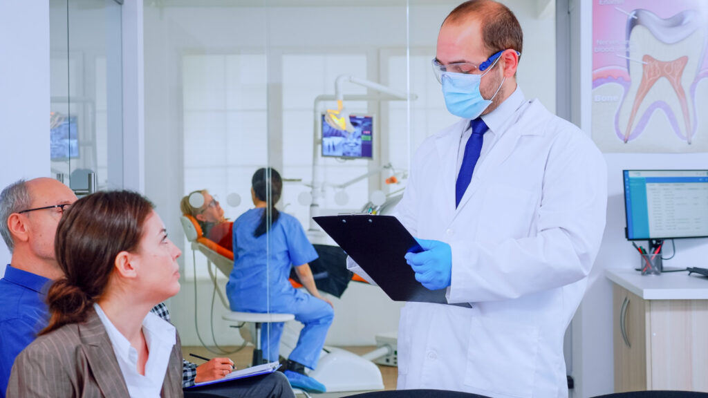 Maestría en Endodoncia Avanzada y Microscopía Clínica